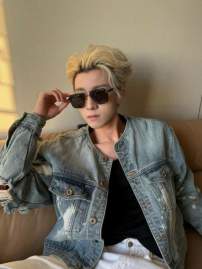 Picture of Chrome Hearts Sunglasses _SKUfw70121056fw